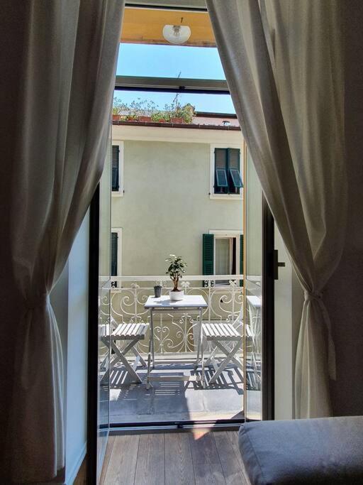 Daisy Apartment - City Center La Spezia Exteriör bild