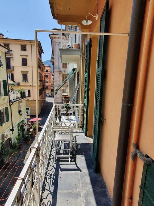 Daisy Apartment - City Center La Spezia Exteriör bild